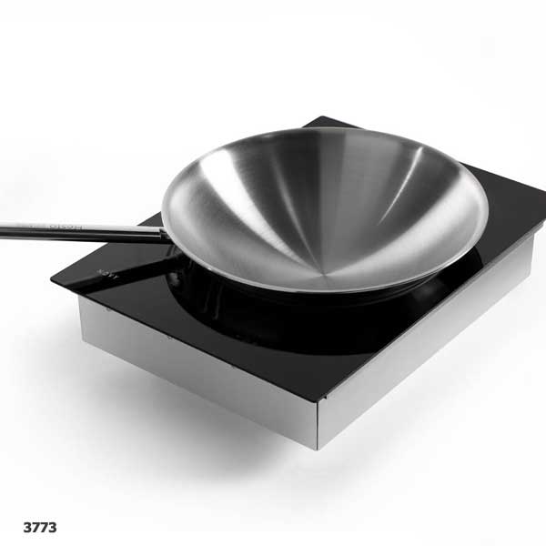 Novy Domino Induktionskochfeld mit verschiedenen Elementen