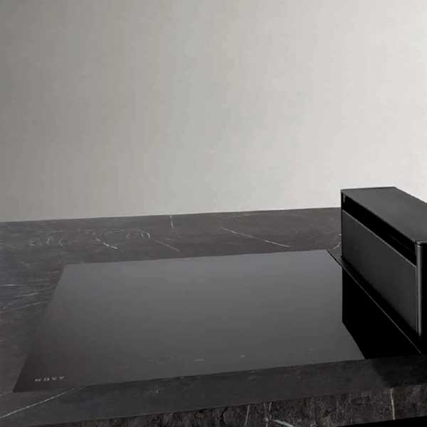 Novy Domino Induktionskochfeld mit verschiedenen Elementen