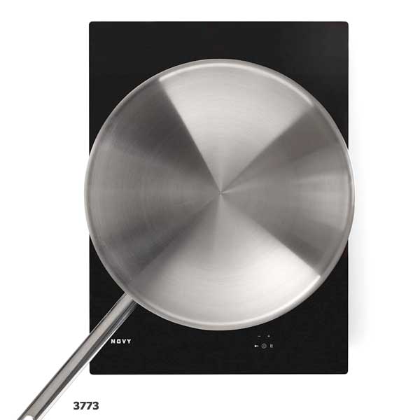 Novy Domino Induktionskochfeld mit verschiedenen Elementen