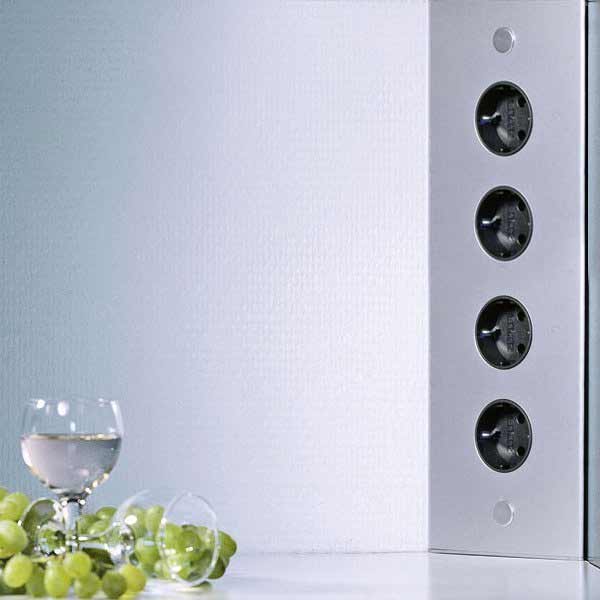 Thebo Tesi Ecksteckdose 4er Steckdose